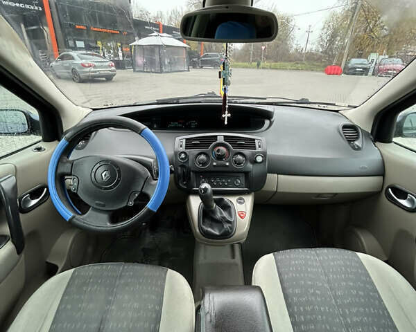 Синий Рено Сценик, объемом двигателя 1.6 л и пробегом 300 тыс. км за 4300 $, фото 9 на Automoto.ua