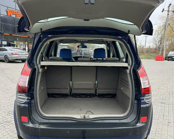 Синий Рено Сценик, объемом двигателя 1.6 л и пробегом 300 тыс. км за 4300 $, фото 10 на Automoto.ua