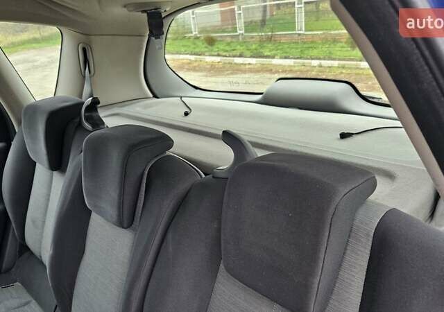 Синий Рено Сценик, объемом двигателя 1.5 л и пробегом 300 тыс. км за 2999 $, фото 36 на Automoto.ua