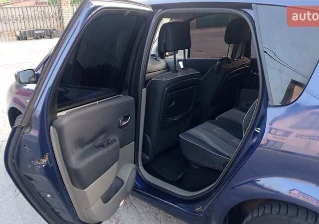 Синий Рено Сценик, объемом двигателя 1.9 л и пробегом 244 тыс. км за 3650 $, фото 15 на Automoto.ua