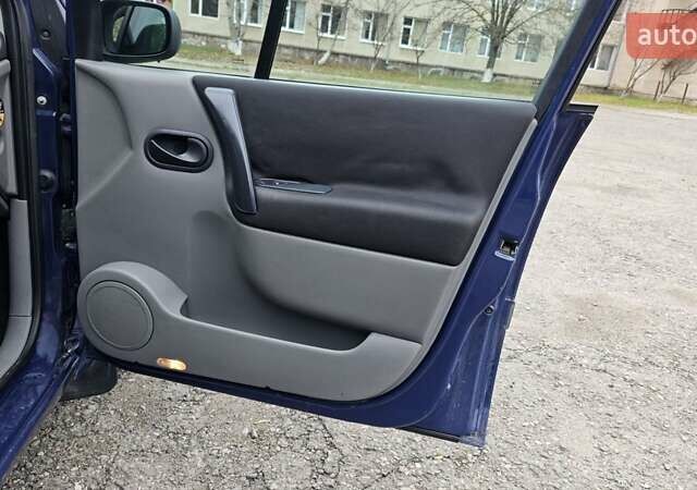 Синий Рено Сценик, объемом двигателя 1.5 л и пробегом 300 тыс. км за 2999 $, фото 27 на Automoto.ua