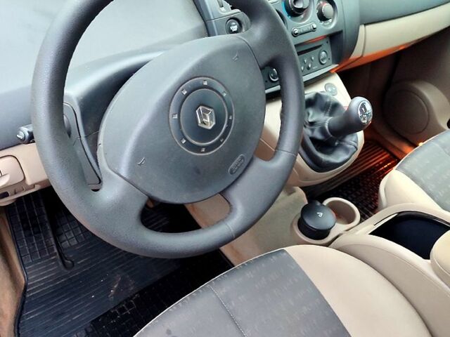 Синий Рено Сценик, объемом двигателя 1.6 л и пробегом 205 тыс. км за 4300 $, фото 6 на Automoto.ua