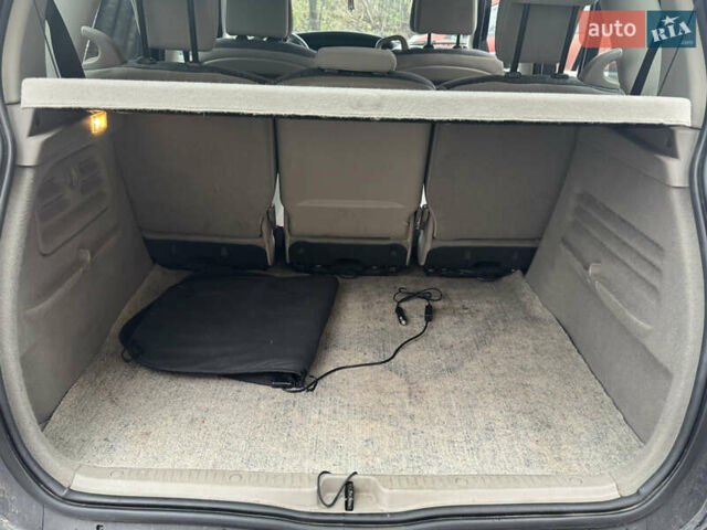 Синий Рено Сценик, объемом двигателя 1.6 л и пробегом 170 тыс. км за 4500 $, фото 19 на Automoto.ua