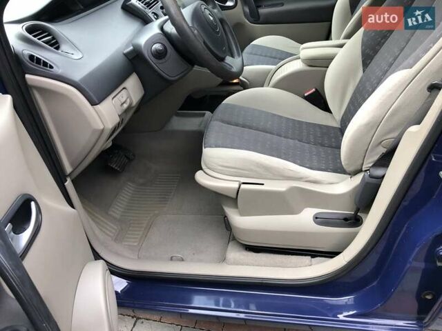 Синій Рено Сценік, об'ємом двигуна 1.6 л та пробігом 135 тис. км за 5290 $, фото 25 на Automoto.ua