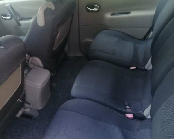 Синий Рено Сценик, объемом двигателя 1.5 л и пробегом 360 тыс. км за 4700 $, фото 3 на Automoto.ua