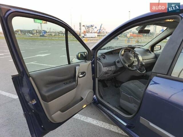 Синий Рено Сценик, объемом двигателя 2 л и пробегом 260 тыс. км за 4600 $, фото 15 на Automoto.ua