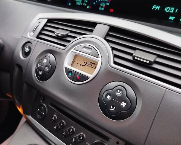 Синий Рено Сценик, объемом двигателя 1.6 л и пробегом 176 тыс. км за 5450 $, фото 107 на Automoto.ua