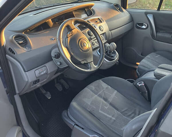 Синий Рено Сценик, объемом двигателя 2 л и пробегом 300 тыс. км за 3700 $, фото 4 на Automoto.ua