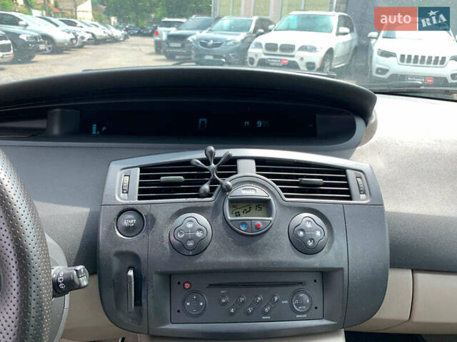 Синий Рено Сценик, объемом двигателя 1.6 л и пробегом 170 тыс. км за 4590 $, фото 28 на Automoto.ua