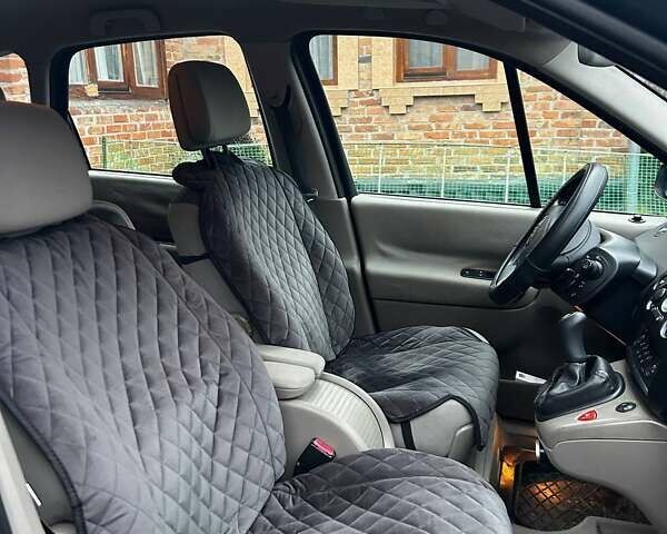 Синий Рено Сценик, объемом двигателя 1.6 л и пробегом 226 тыс. км за 4550 $, фото 13 на Automoto.ua