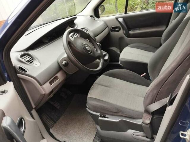 Синий Рено Сценик, объемом двигателя 1.46 л и пробегом 150 тыс. км за 4500 $, фото 5 на Automoto.ua