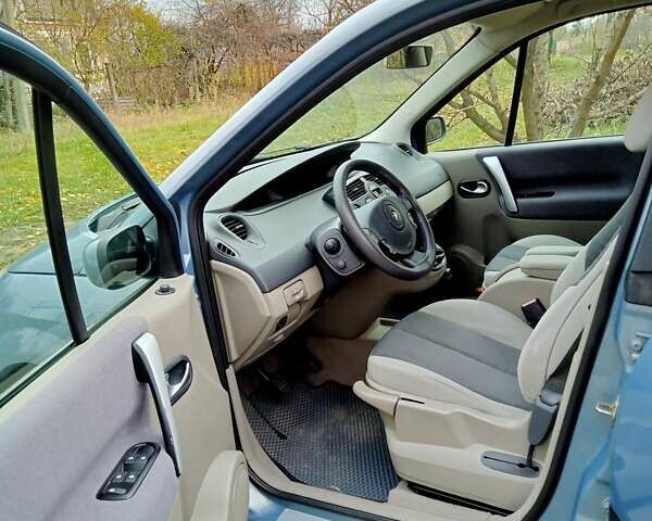 Синий Рено Сценик, объемом двигателя 1.6 л и пробегом 240 тыс. км за 4900 $, фото 15 на Automoto.ua