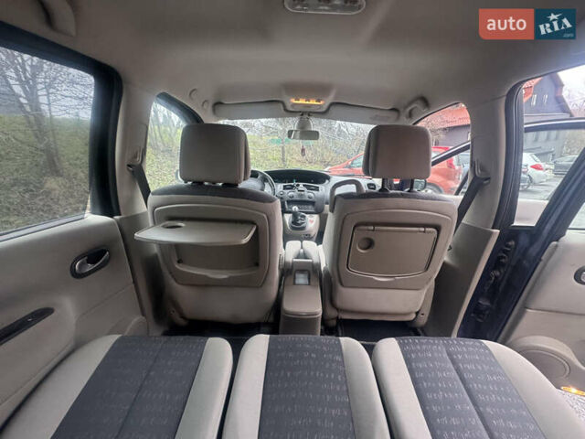 Синий Рено Сценик, объемом двигателя 1.6 л и пробегом 170 тыс. км за 4500 $, фото 15 на Automoto.ua