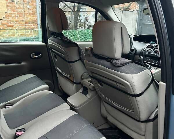 Синий Рено Сценик, объемом двигателя 1.6 л и пробегом 226 тыс. км за 4550 $, фото 12 на Automoto.ua