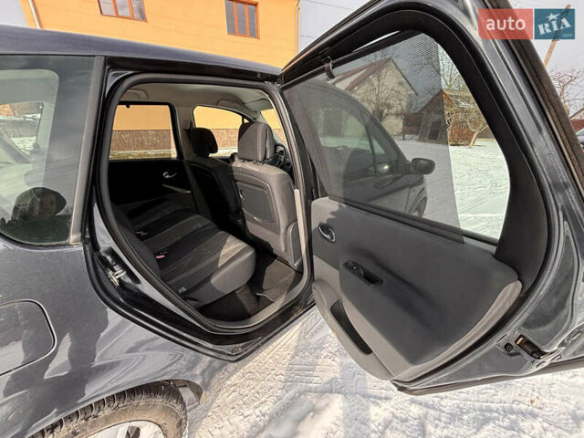 Синій Рено Сценік, об'ємом двигуна 1.6 л та пробігом 223 тис. км за 4499 $, фото 22 на Automoto.ua