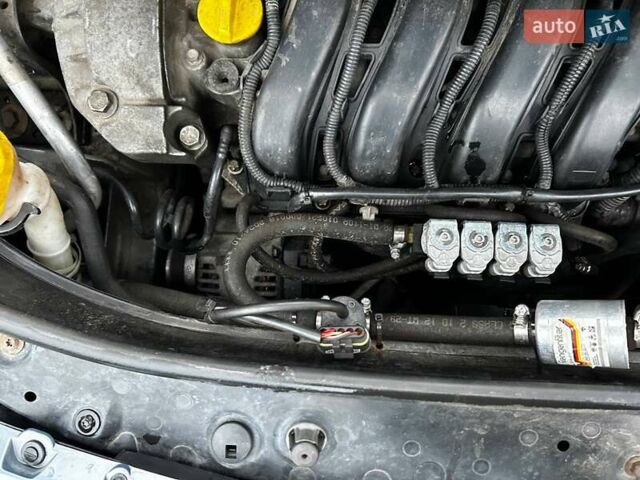 Синий Рено Сценик, объемом двигателя 1.6 л и пробегом 226 тыс. км за 4550 $, фото 18 на Automoto.ua