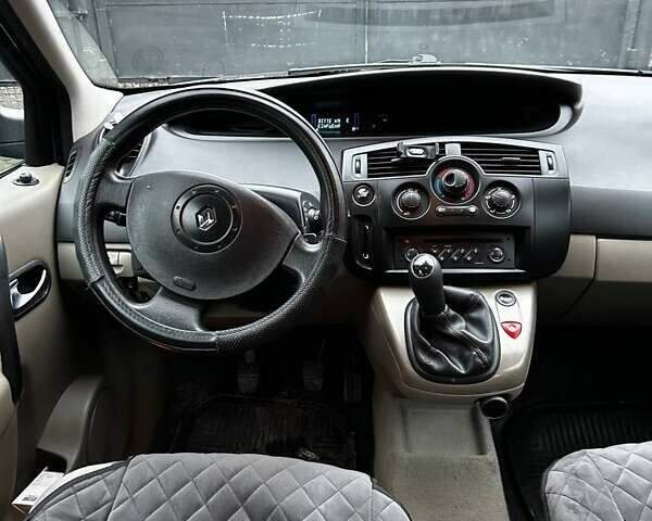 Синий Рено Сценик, объемом двигателя 1.6 л и пробегом 226 тыс. км за 4550 $, фото 10 на Automoto.ua