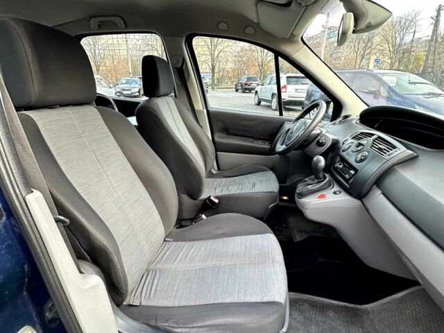 Синий Рено Сценик, объемом двигателя 1.6 л и пробегом 244 тыс. км за 4350 $, фото 3 на Automoto.ua