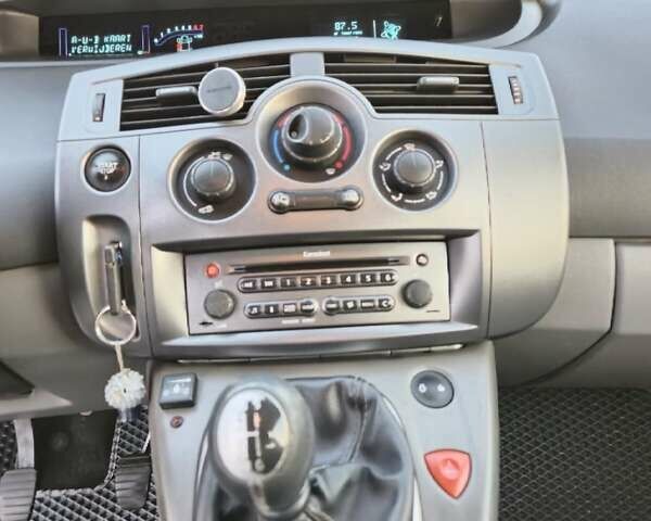 Синий Рено Сценик, объемом двигателя 2 л и пробегом 260 тыс. км за 4600 $, фото 19 на Automoto.ua