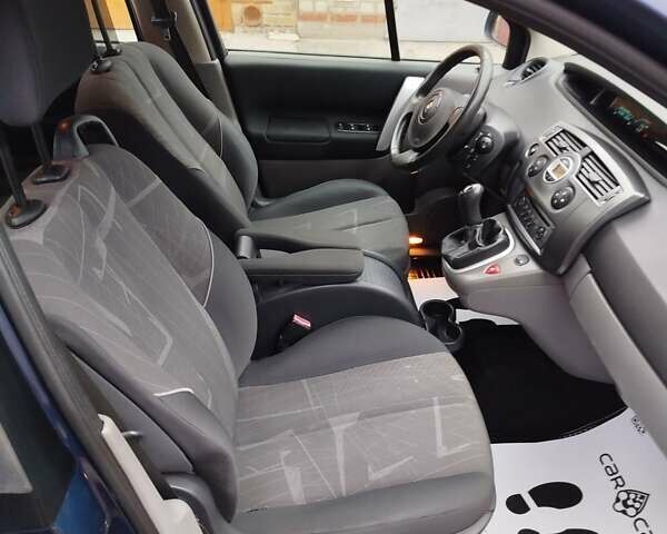 Синий Рено Сценик, объемом двигателя 1.6 л и пробегом 176 тыс. км за 5450 $, фото 109 на Automoto.ua