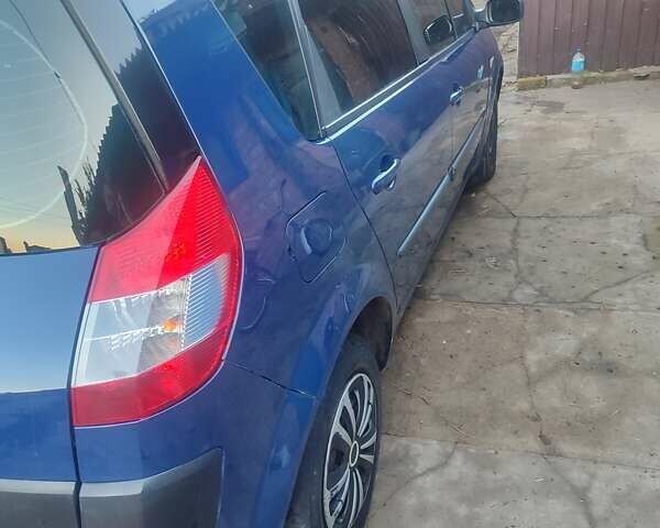 Синій Рено Сценік, об'ємом двигуна 1.6 л та пробігом 317 тис. км за 5600 $, фото 1 на Automoto.ua