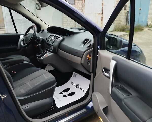 Синий Рено Сценик, объемом двигателя 1.6 л и пробегом 176 тыс. км за 5450 $, фото 91 на Automoto.ua