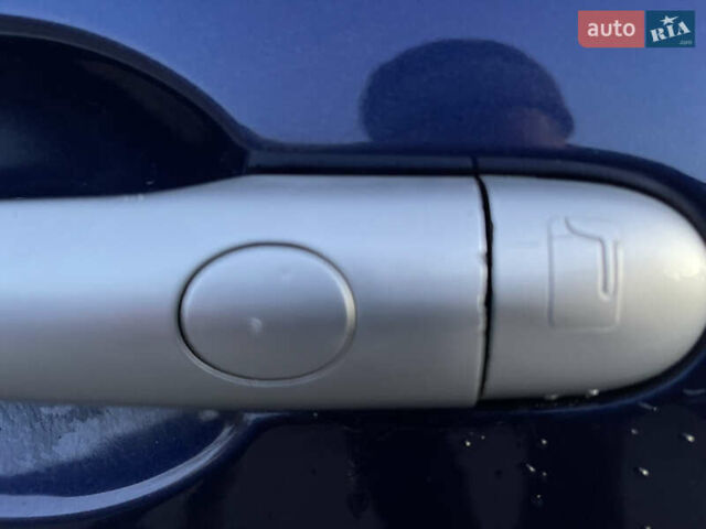 Синий Рено Сценик, объемом двигателя 1.6 л и пробегом 174 тыс. км за 4800 $, фото 29 на Automoto.ua