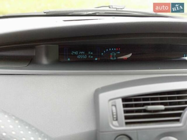 Синий Рено Сценик, объемом двигателя 1.6 л и пробегом 240 тыс. км за 4900 $, фото 9 на Automoto.ua