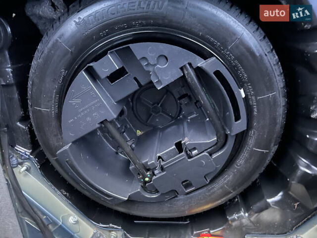 Синий Рено Сценик, объемом двигателя 1.6 л и пробегом 174 тыс. км за 4800 $, фото 28 на Automoto.ua