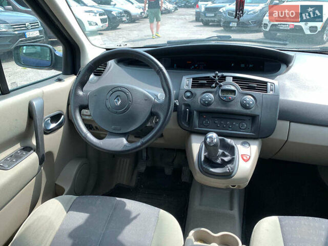 Синий Рено Сценик, объемом двигателя 1.6 л и пробегом 170 тыс. км за 4590 $, фото 30 на Automoto.ua