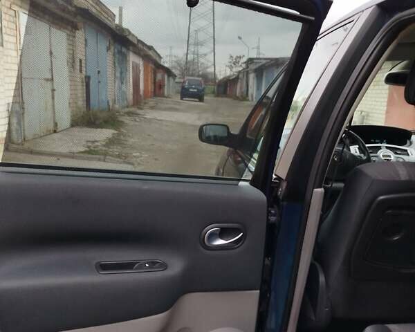 Синий Рено Сценик, объемом двигателя 1.6 л и пробегом 176 тыс. км за 5450 $, фото 118 на Automoto.ua