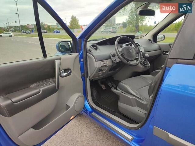 Синий Рено Сценик, объемом двигателя 2 л и пробегом 230 тыс. км за 4650 $, фото 1 на Automoto.ua