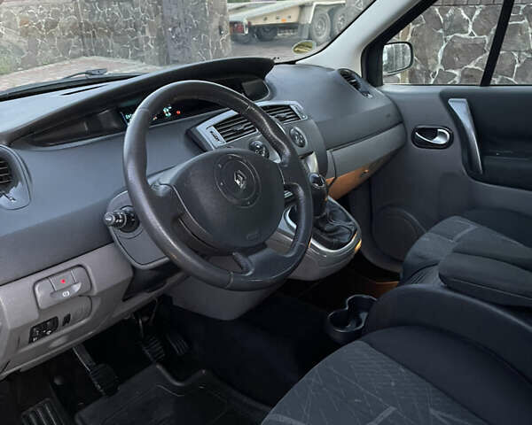 Синий Рено Сценик, объемом двигателя 1.6 л и пробегом 174 тыс. км за 4800 $, фото 23 на Automoto.ua