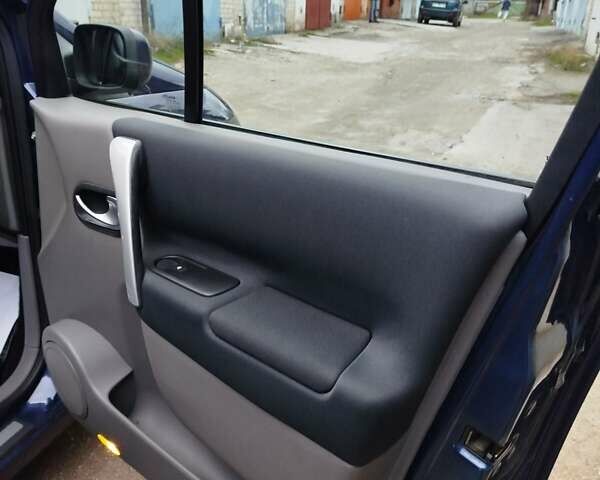 Синий Рено Сценик, объемом двигателя 1.6 л и пробегом 176 тыс. км за 5450 $, фото 92 на Automoto.ua