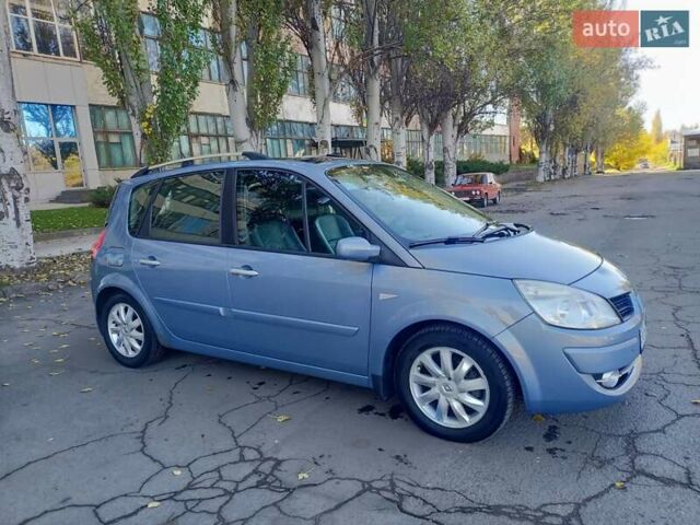 Рено Сценик 2006 в Николаеве на Automoto.ua Синий Рено Сценик, объемом двигателя 1.6 л и пробегом 276 тыс. км за 4800 $, фото 14 на Automoto.ua