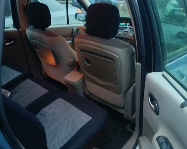 Синий Рено Сценик, объемом двигателя 1.6 л и пробегом 245 тыс. км за 4500 $, фото 4 на Automoto.ua