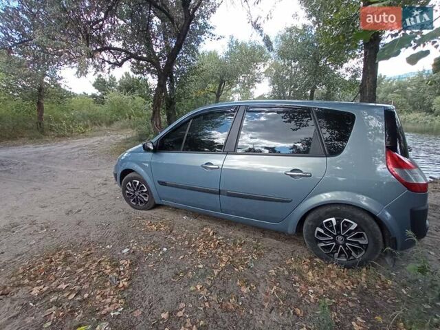 Синий Рено Сценик, объемом двигателя 1.6 л и пробегом 241 тыс. км за 5500 $, фото 14 на Automoto.ua