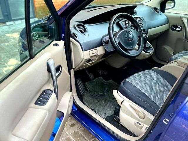 Синий Рено Сценик, объемом двигателя 1.6 л и пробегом 230 тыс. км за 4999 $, фото 4 на Automoto.ua