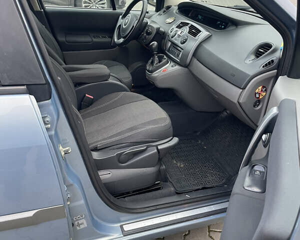 Синій Рено Сценік, об'ємом двигуна 1.6 л та пробігом 171 тис. км за 5450 $, фото 9 на Automoto.ua