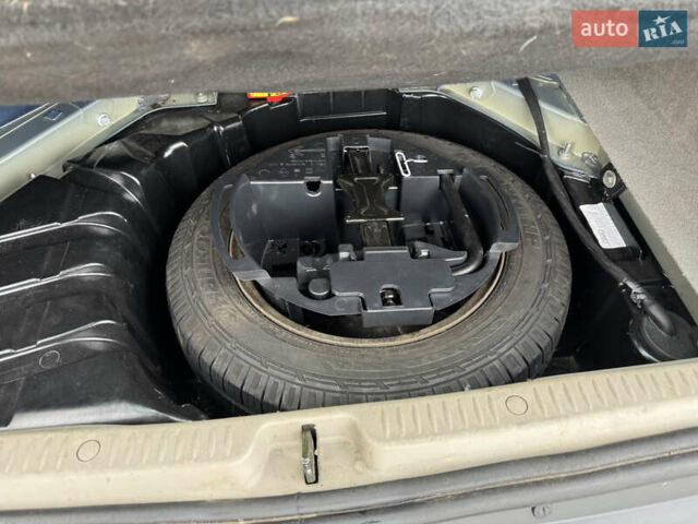 Синий Рено Сценик, объемом двигателя 1.6 л и пробегом 153 тыс. км за 6200 $, фото 24 на Automoto.ua