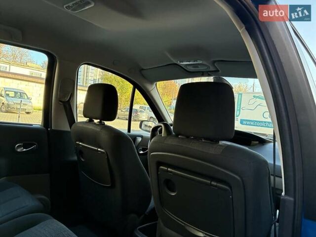 Рено Сценик 2006 в Луцке на Automoto.ua Синий Рено Сценик, объемом двигателя 1.6 л и пробегом 125 тыс. км за 5550 $, фото 11 на Automoto.ua