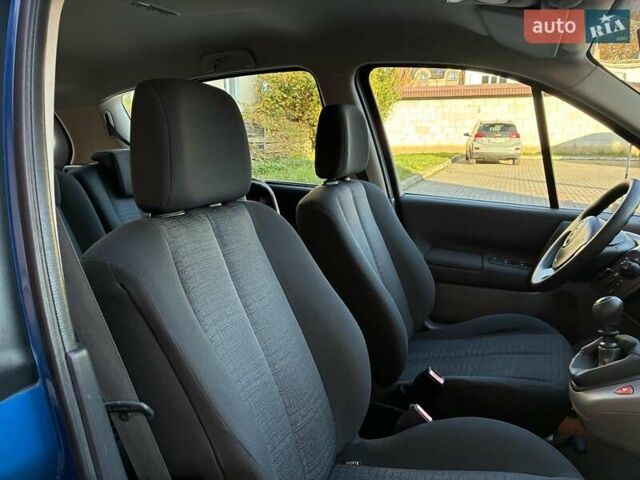 Рено Сценик 2006 в Луцке на Automoto.ua Синий Рено Сценик, объемом двигателя 1.6 л и пробегом 125 тыс. км за 5550 $, фото 22 на Automoto.ua