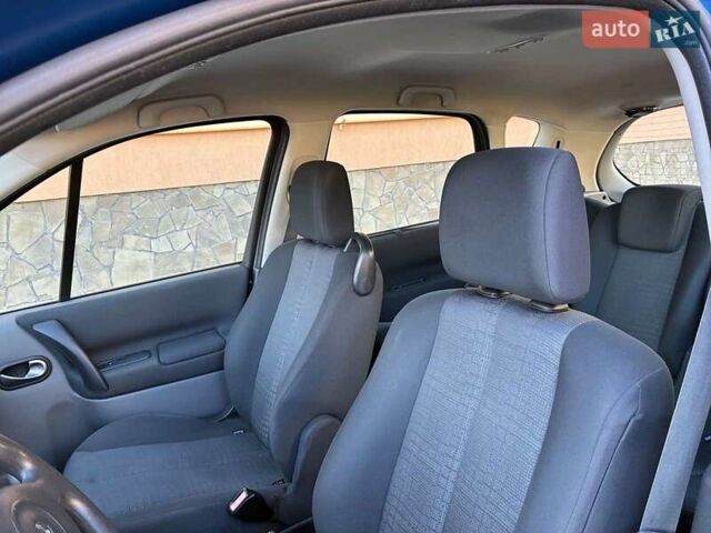 Рено Сценик 2006 в Луцке на Automoto.ua Синий Рено Сценик, объемом двигателя 1.6 л и пробегом 125 тыс. км за 5550 $, фото 24 на Automoto.ua