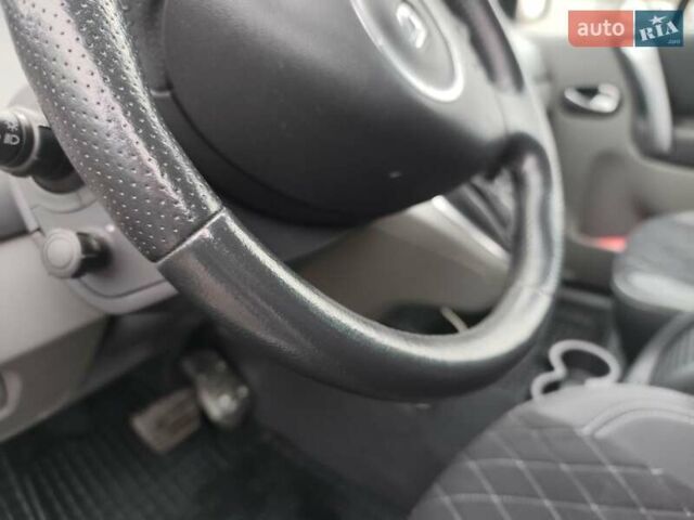 Синій Рено Сценік, об'ємом двигуна 2 л та пробігом 193 тис. км за 6100 $, фото 24 на Automoto.ua