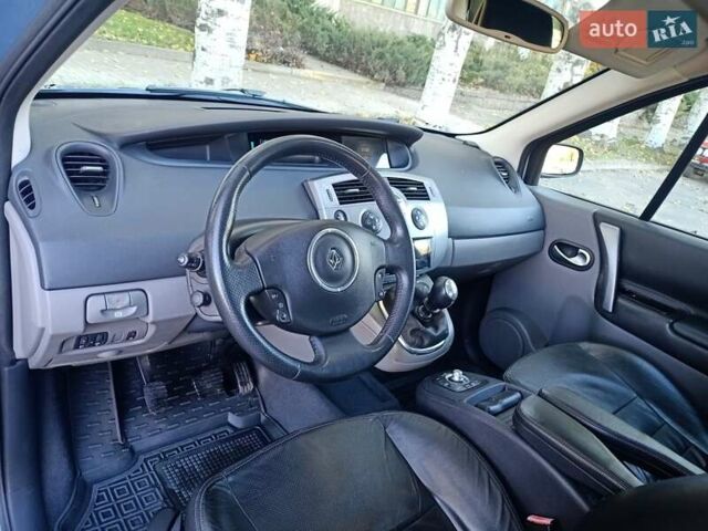 Рено Сценик 2006 в Николаеве на Automoto.ua Синий Рено Сценик, объемом двигателя 1.6 л и пробегом 276 тыс. км за 4800 $, фото 17 на Automoto.ua