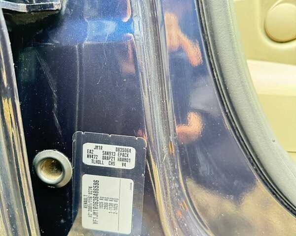Синий Рено Сценик, объемом двигателя 1.6 л и пробегом 220 тыс. км за 5200 $, фото 11 на Automoto.ua