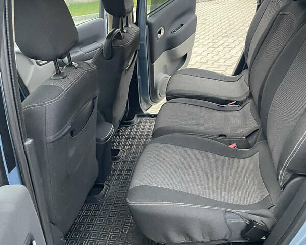 Синій Рено Сценік, об'ємом двигуна 1.6 л та пробігом 171 тис. км за 5450 $, фото 11 на Automoto.ua