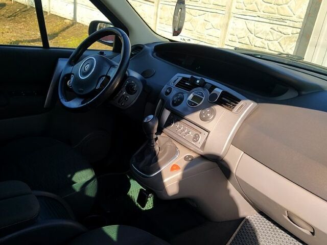 Синій Рено Сценік, об'ємом двигуна 2 л та пробігом 273 тис. км за 5000 $, фото 6 на Automoto.ua