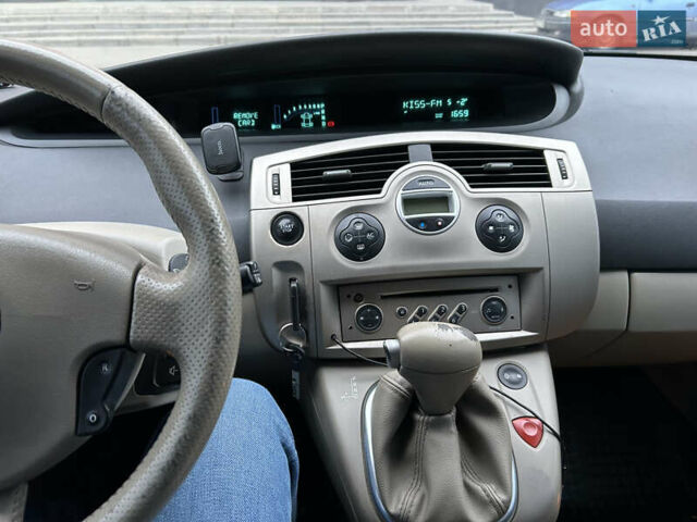 Синий Рено Сценик, объемом двигателя 2 л и пробегом 197 тыс. км за 5100 $, фото 26 на Automoto.ua