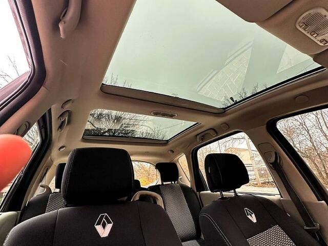 Синий Рено Сценик, объемом двигателя 1.6 л и пробегом 230 тыс. км за 4999 $, фото 10 на Automoto.ua